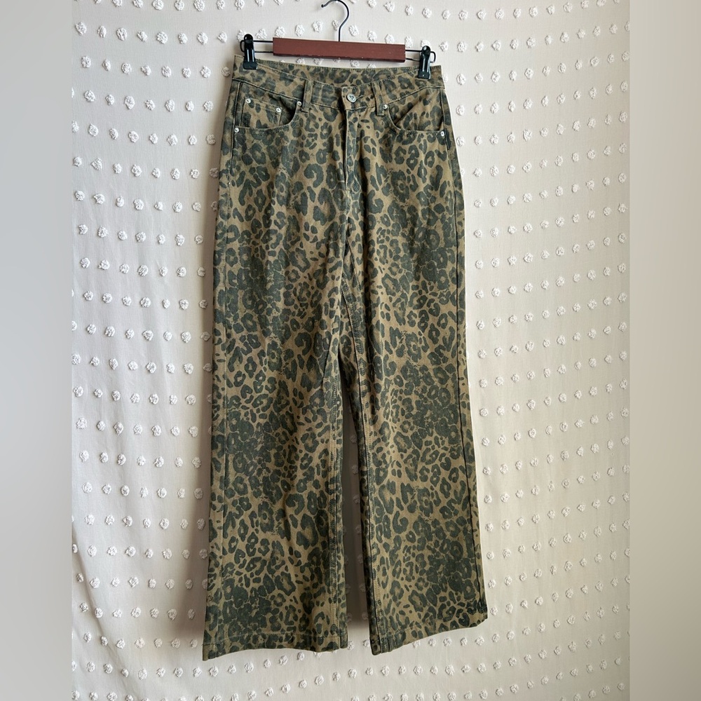 NWT Aelfric Eden Leopard‎ Print Wide Leg High Waisted Cotton Jeans Sz 28